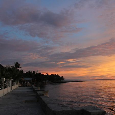 Bed and Breakfast The Wilsons' Shangrila Dumaguete City Exterior foto