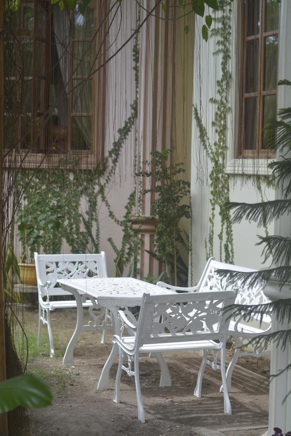 Bed and Breakfast The Wilsons' Shangrila Dumaguete City Exterior foto