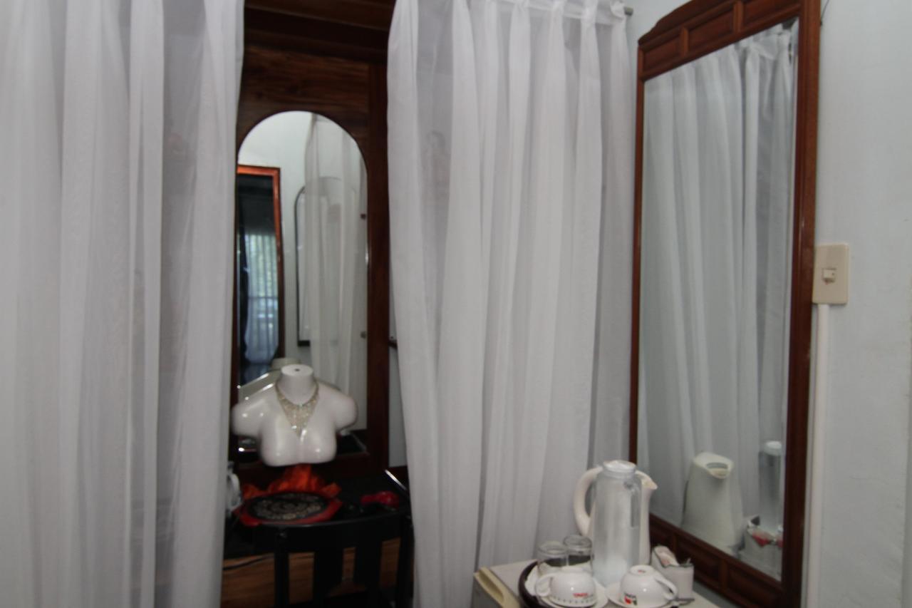 Bed and Breakfast The Wilsons' Shangrila Dumaguete City Exterior foto